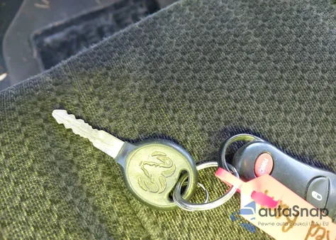 2004 Dodge Ram 1500 Slt/Laramie z USA, uszkodzony, nr VIN 1D7HA18D24S670890